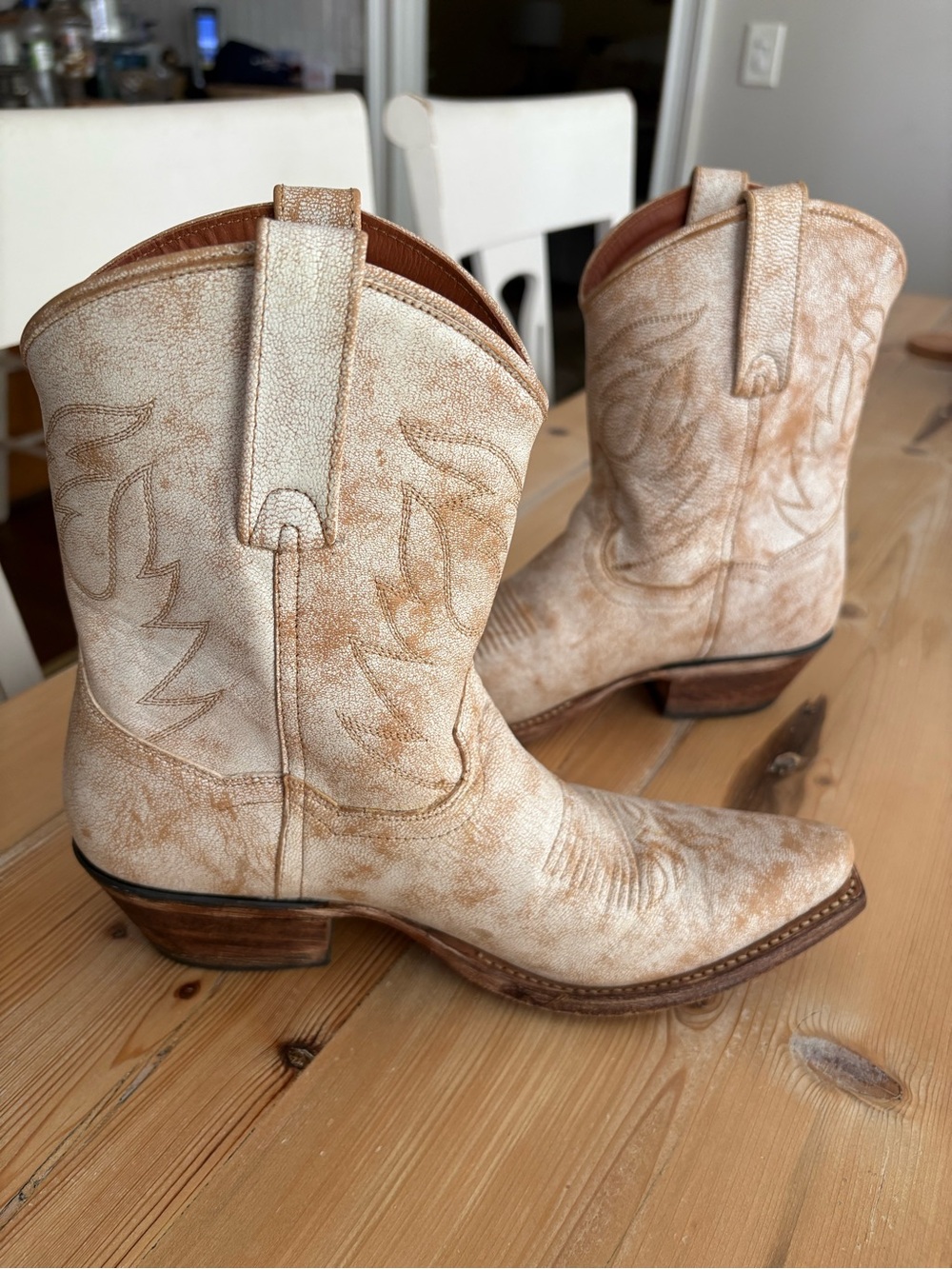 Classic Cowboy Vintage Western Style Women's Boots by Dan Post - Picture 6 of 10